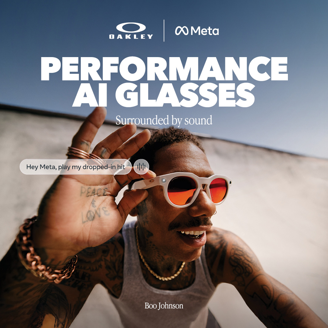 Mann mit Oakley Meta Brille